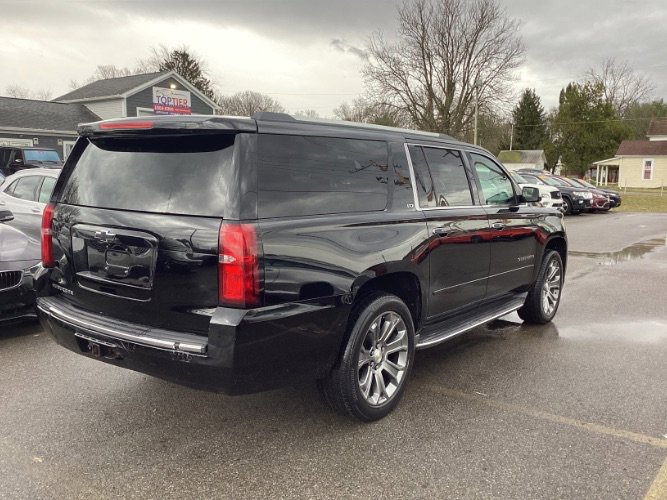 Used 2015 Chevrolet Suburban LTZ image 4