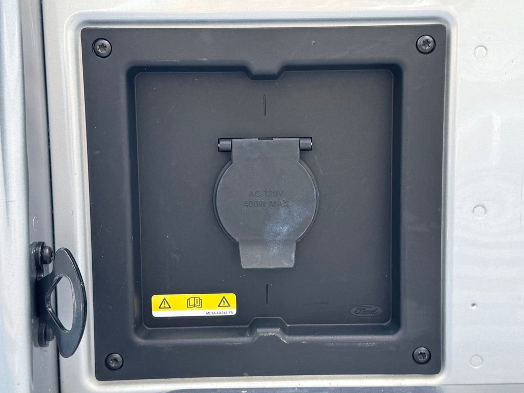 Used 2024 Ford F150 XLT w/ Mobile Office Package image 34