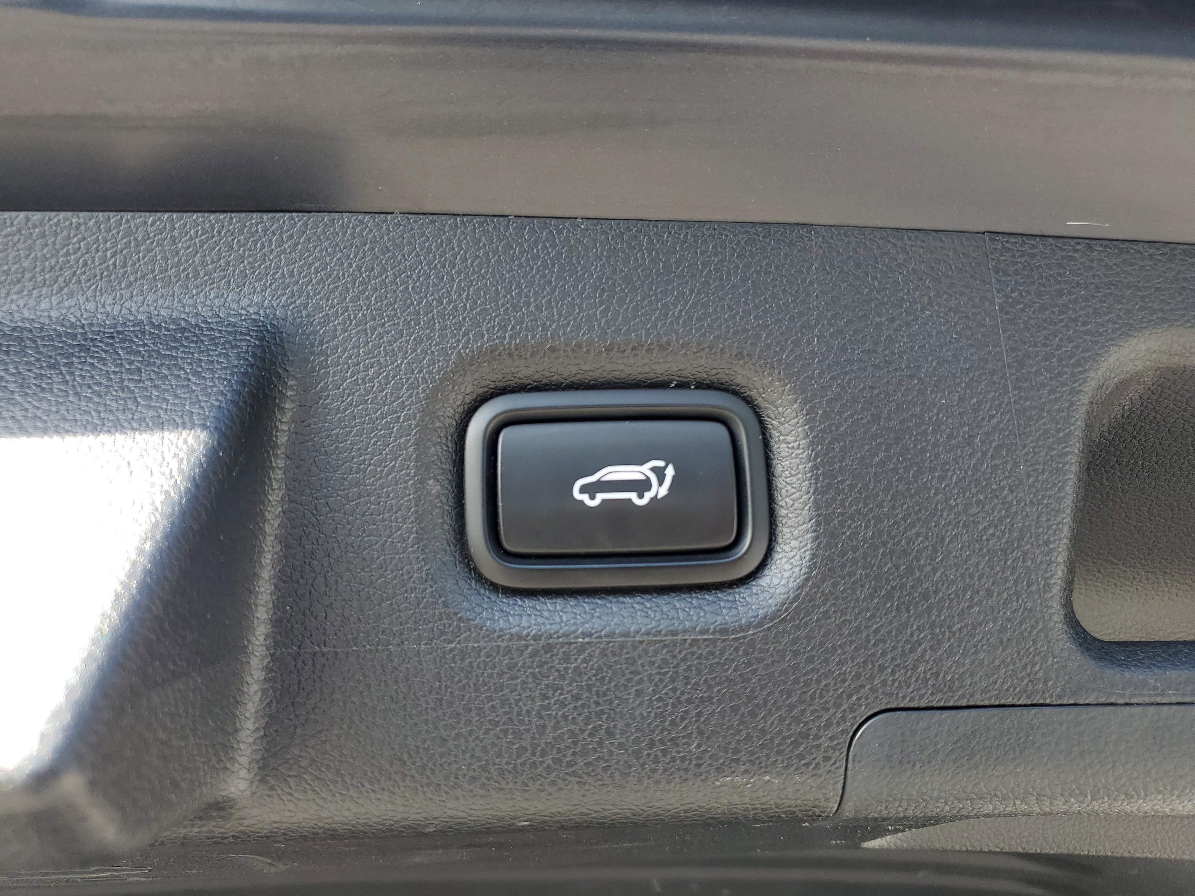 Used 2022 Hyundai Santa Fe Calligraphy image 22