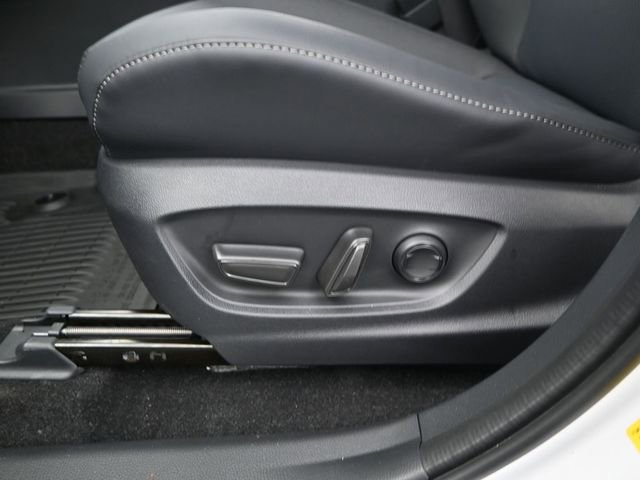 Used 2026 Toyota Crown Limited image 11