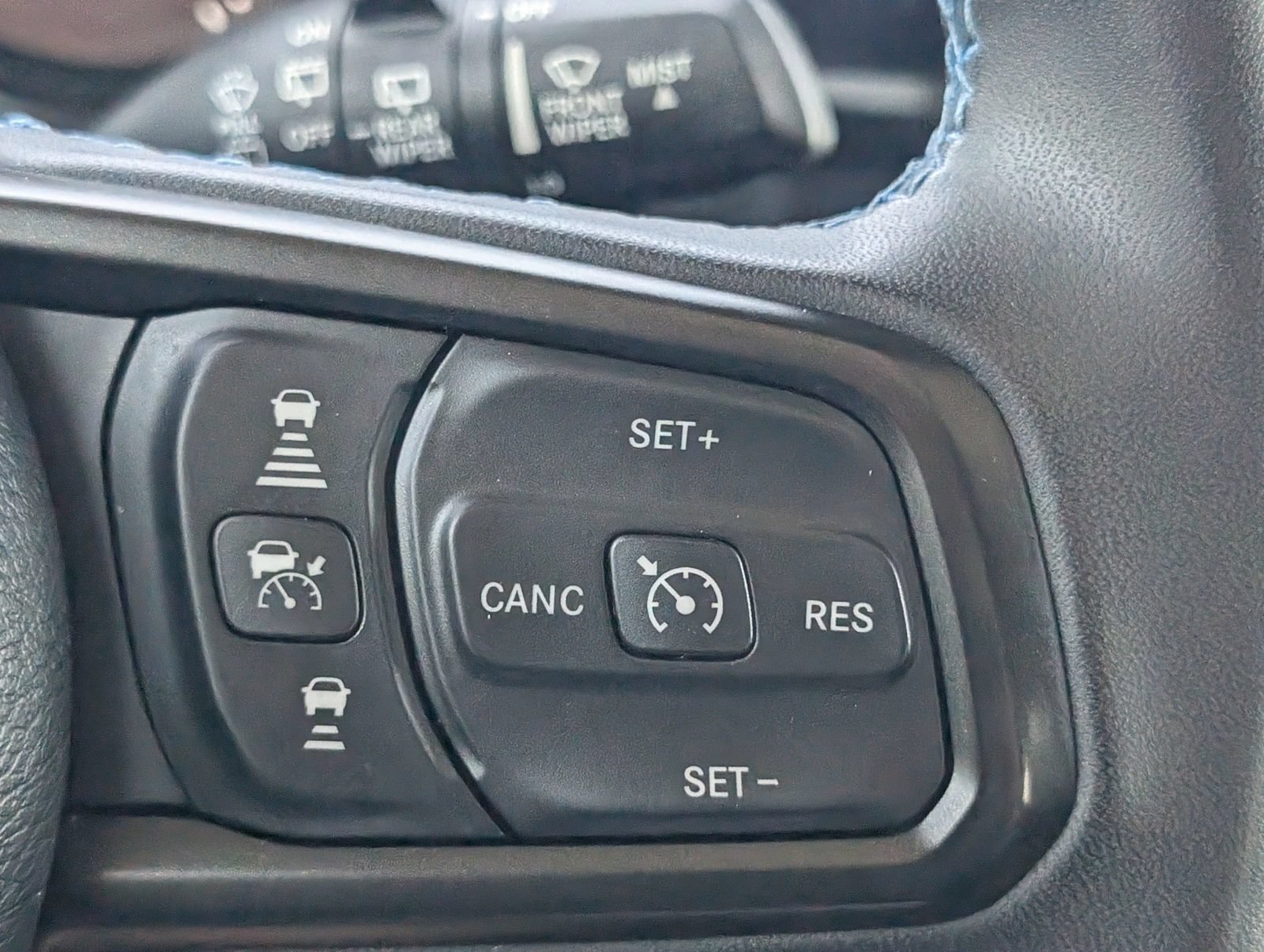 Used 2024 Jeep Wrangler Unlimited Rubicon 4xe AWD/4WD image 25