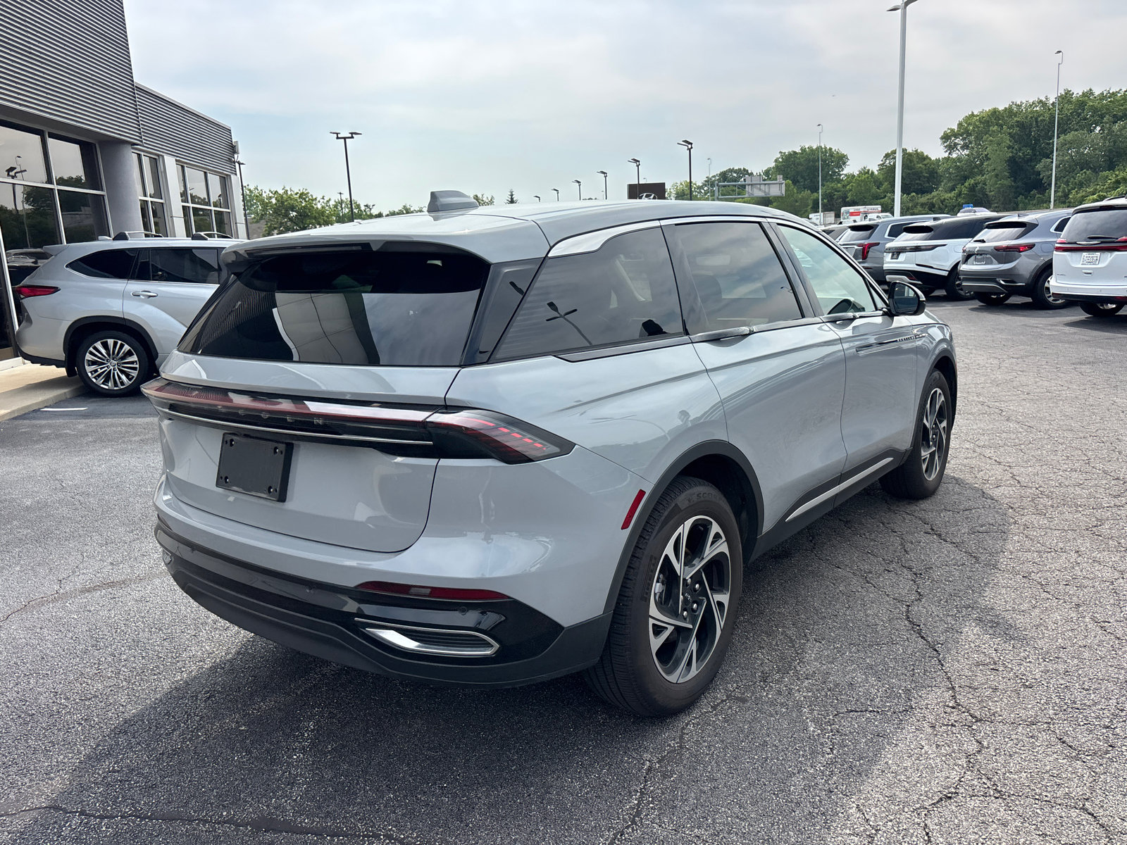 Certified 2026 Lincoln Nautilus Premier AWD/4WD image 7