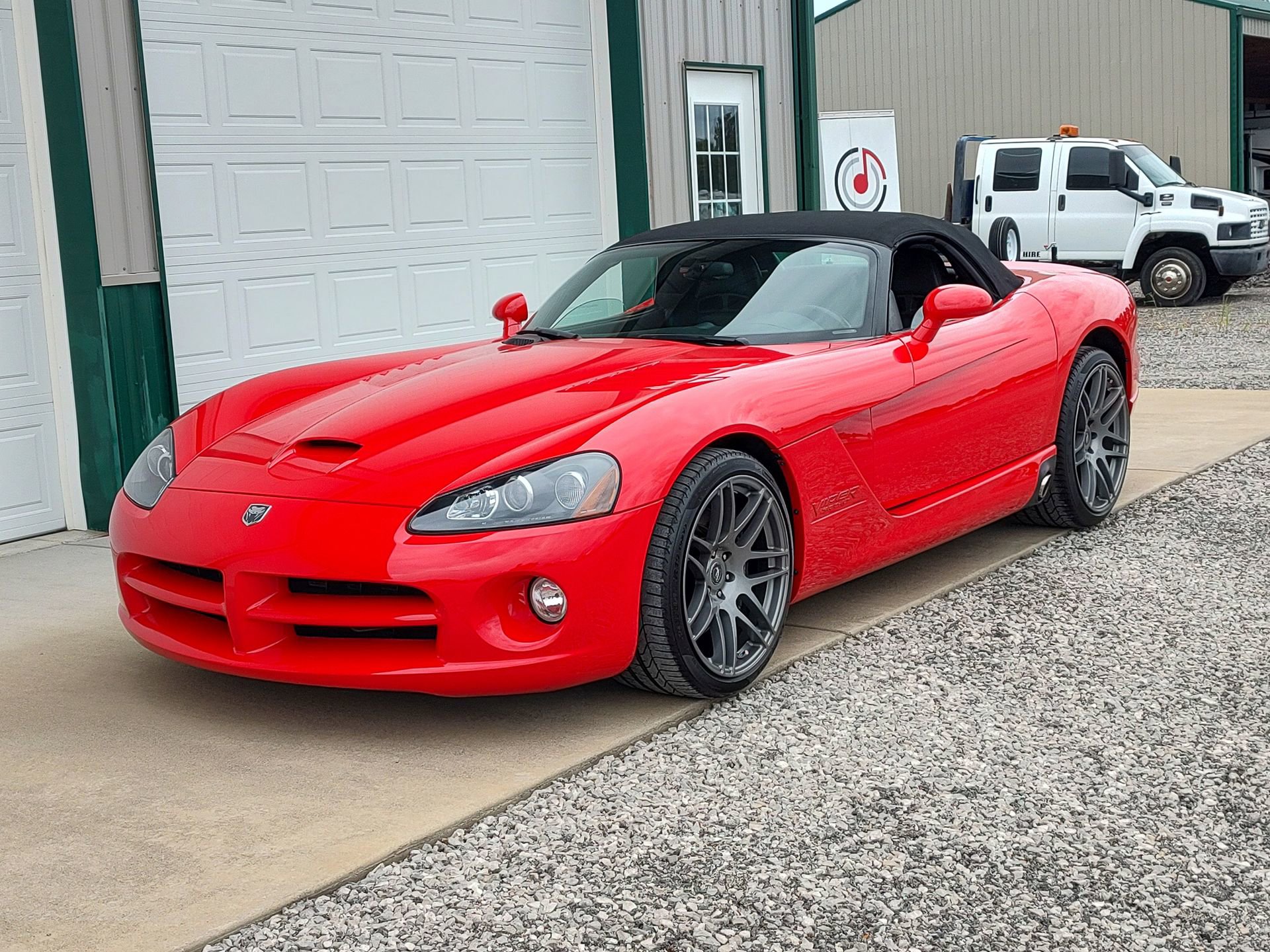 Used 2003 Dodge Viper SRT-10 image 10