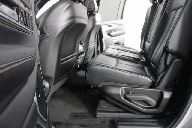 Used 2023 Jeep Wagoneer L Series II image 19
