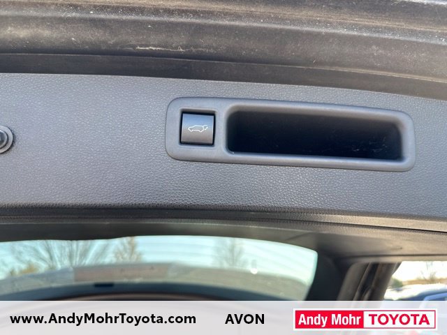 Used 2020 Toyota Highlander LE AWD/4WD image 27
