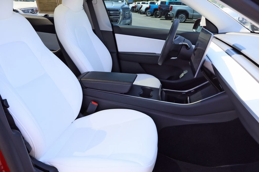Used 2021 Tesla Model Y Long Range AWD/4WD image 25