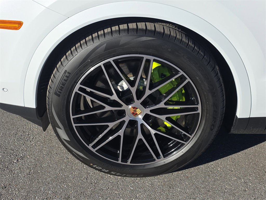 New 2026 Porsche Cayenne S image 12