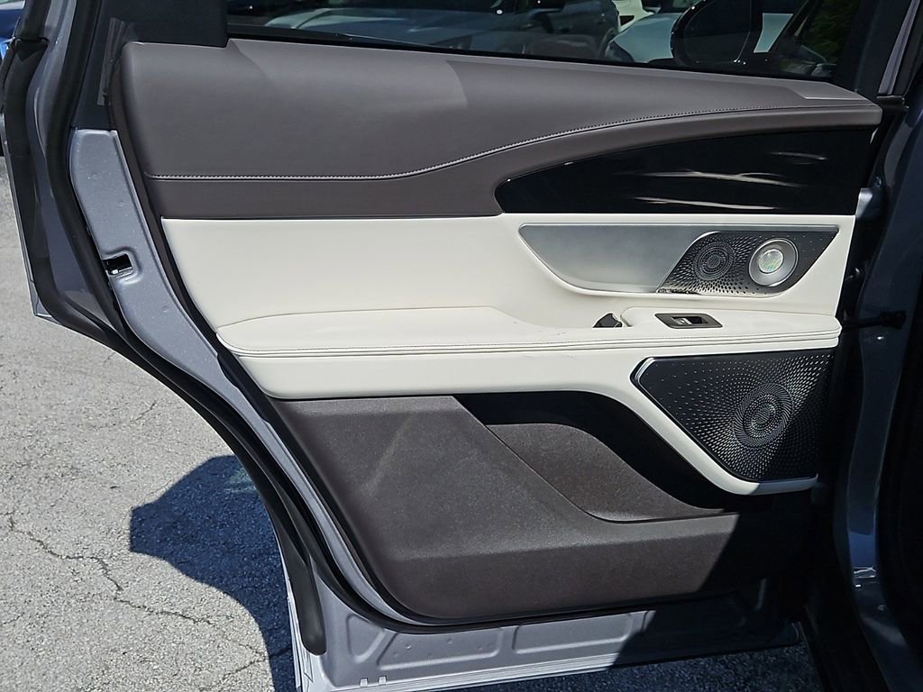 New 2025 Lincoln Nautilus Black Label AWD/4WD image 15