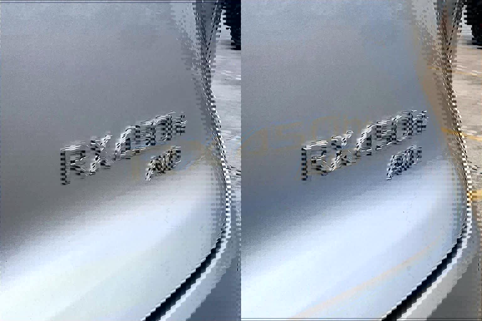 Certified 2025 Lexus RX 450h Luxury w/ Convenience Package image 18