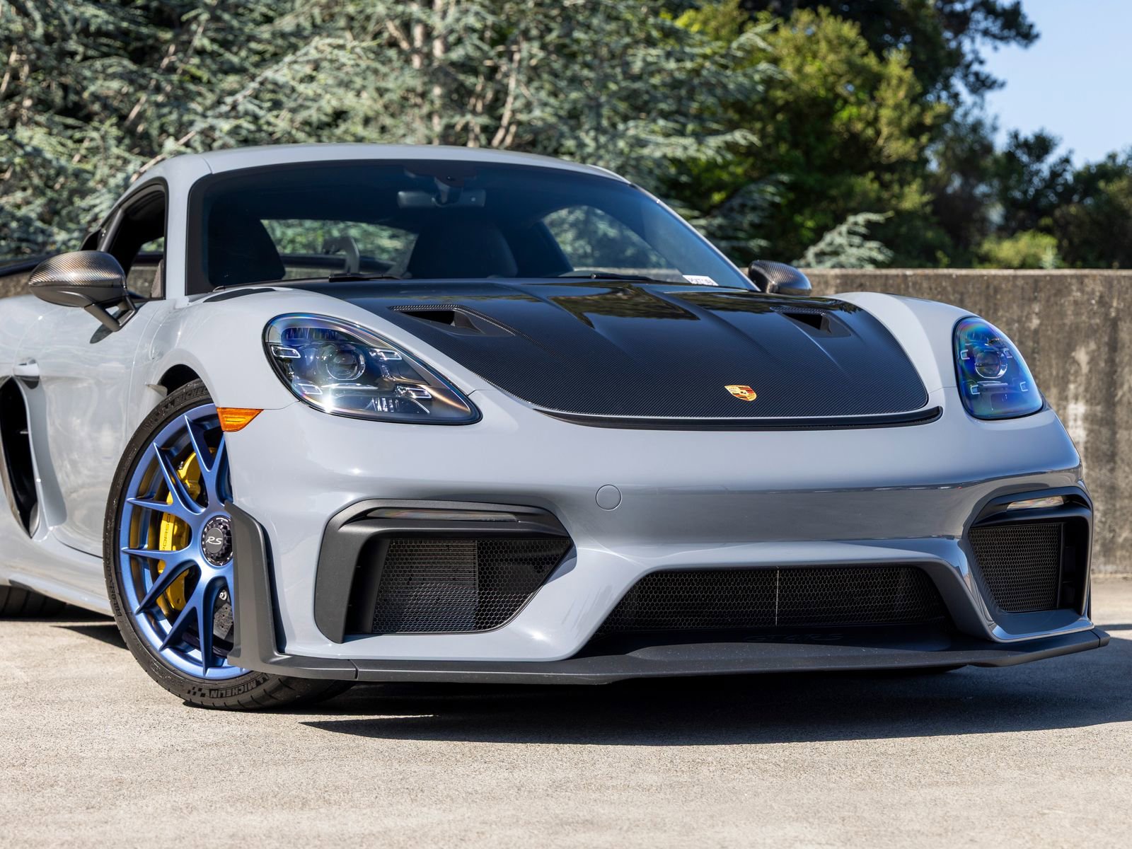 Certified 2025 Porsche 718 Cayman GT4 RS RWD image 9
