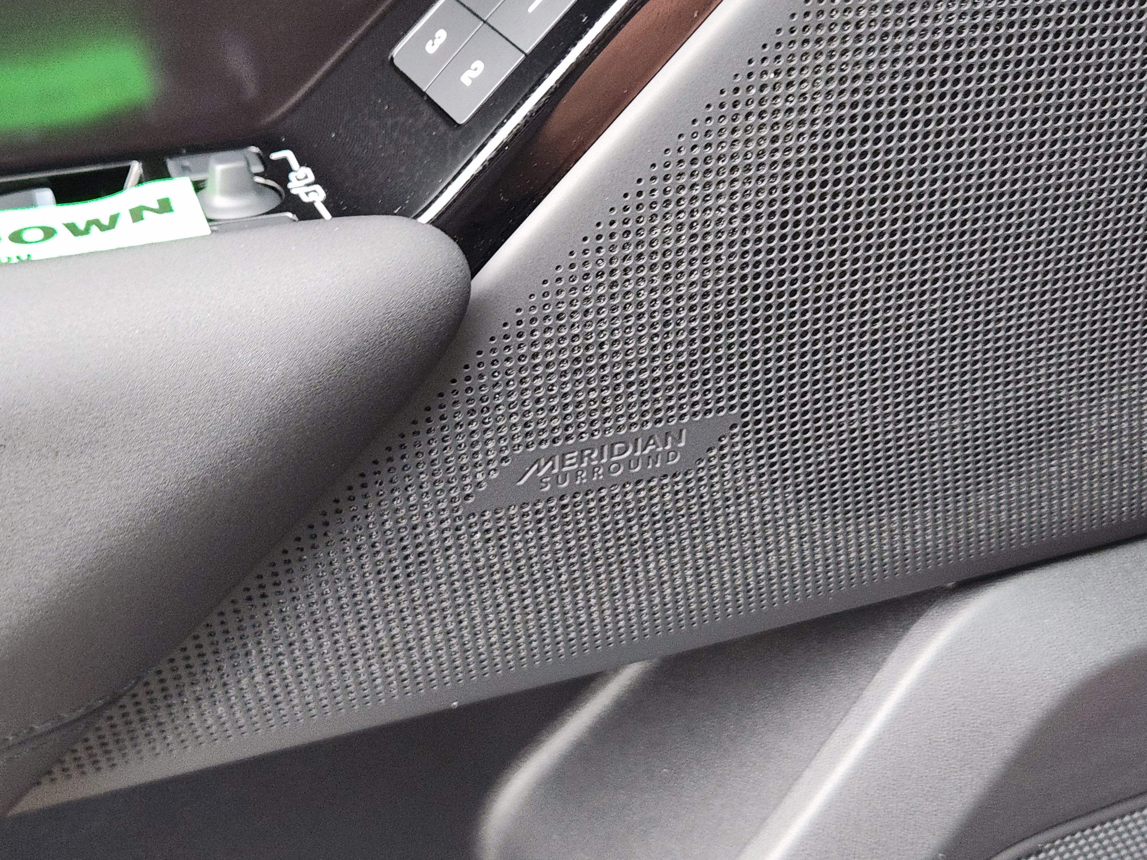 New 2026 Land Rover Range Rover Velar Dynamic SE image 23