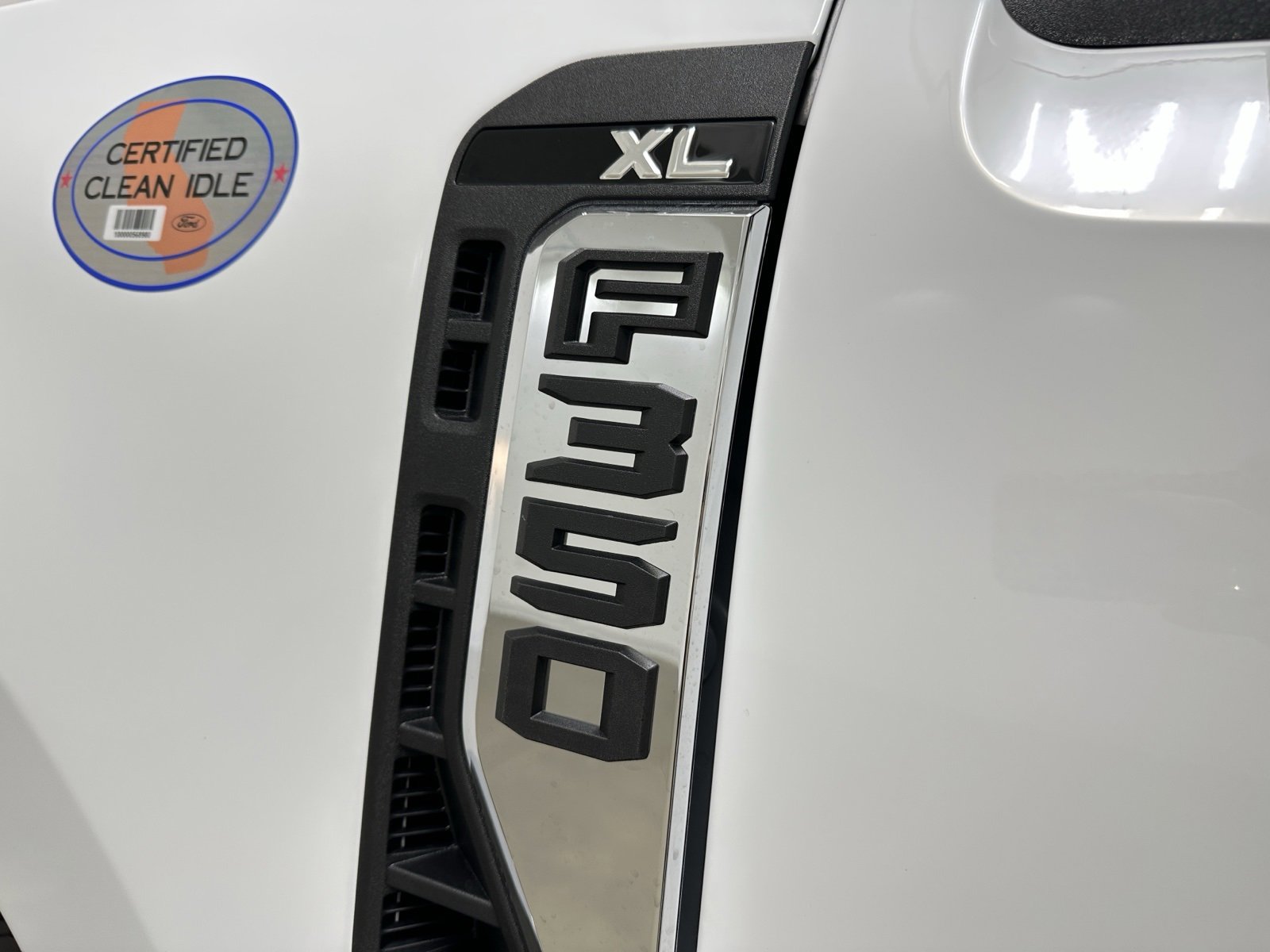 New 2025 Ford F350 XL w/ XL Chrome Package image 5