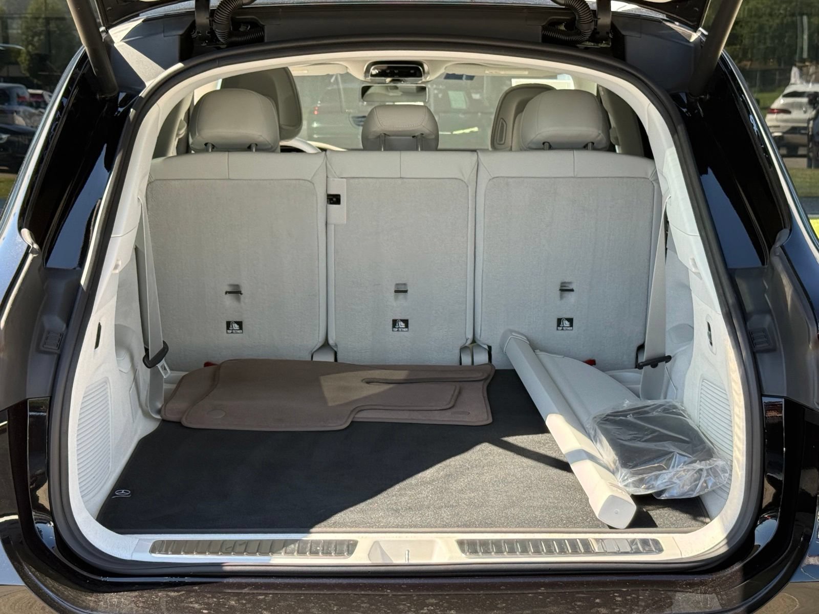 Used 2023 Mercedes-Benz EQS 580 4MATIC SUV image 16