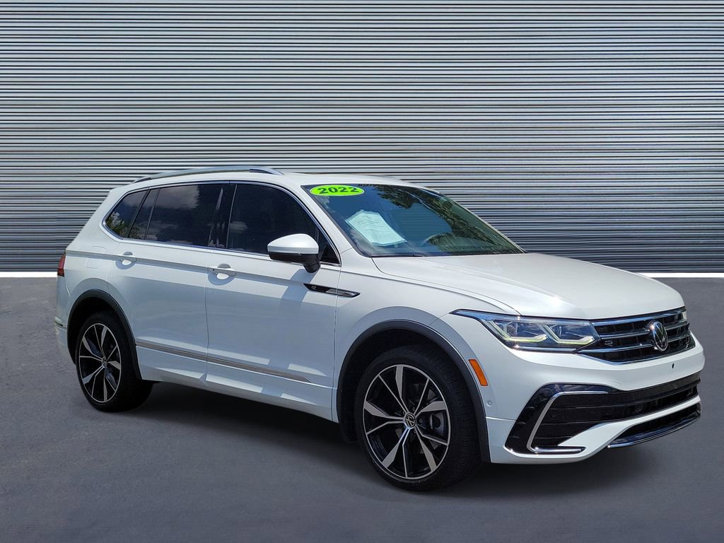 Used 2022 Volkswagen Tiguan SEL R-Line AWD/4WD image 2