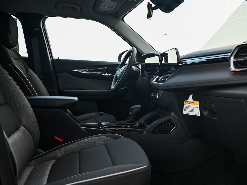 New 2026 Chevrolet TrailBlazer LS w/ LS Convenience Package AWD/4WD image 9