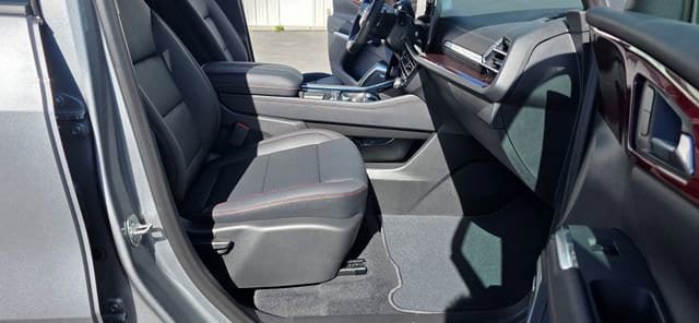New 2026 Chevrolet Traverse Z71 w/ Enhanced Driving Package AWD/4WD image 17