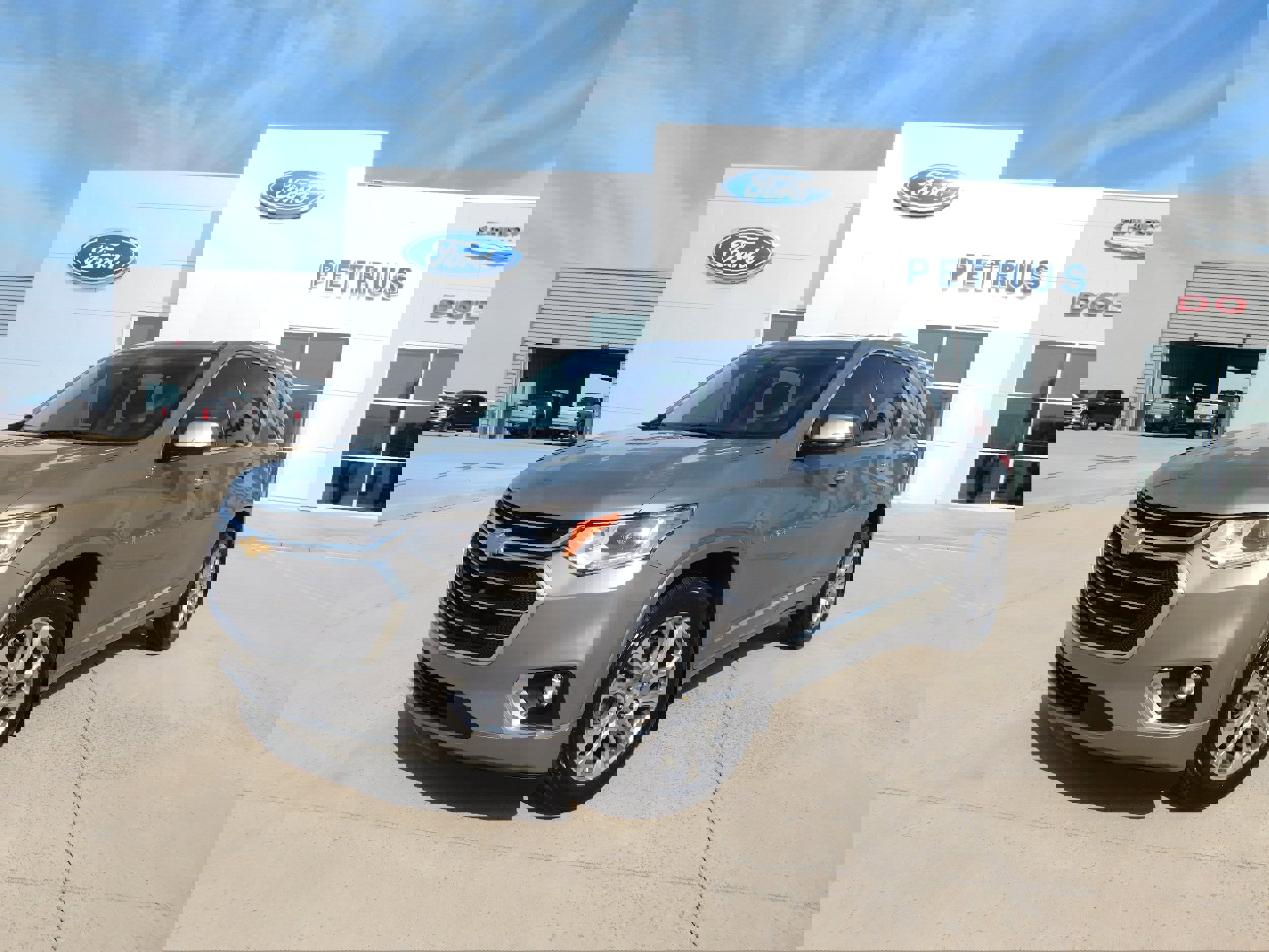 Used 2018 Chevrolet Traverse Premier w/ Driver Confidence II Package image 1