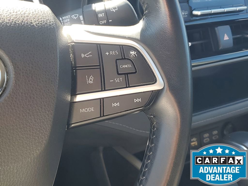 Used 2023 Toyota Highlander LE image 40
