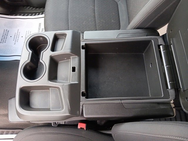 Used 2022 Chevrolet Silverado 2500 Custom w/ Custom Value Package image 17