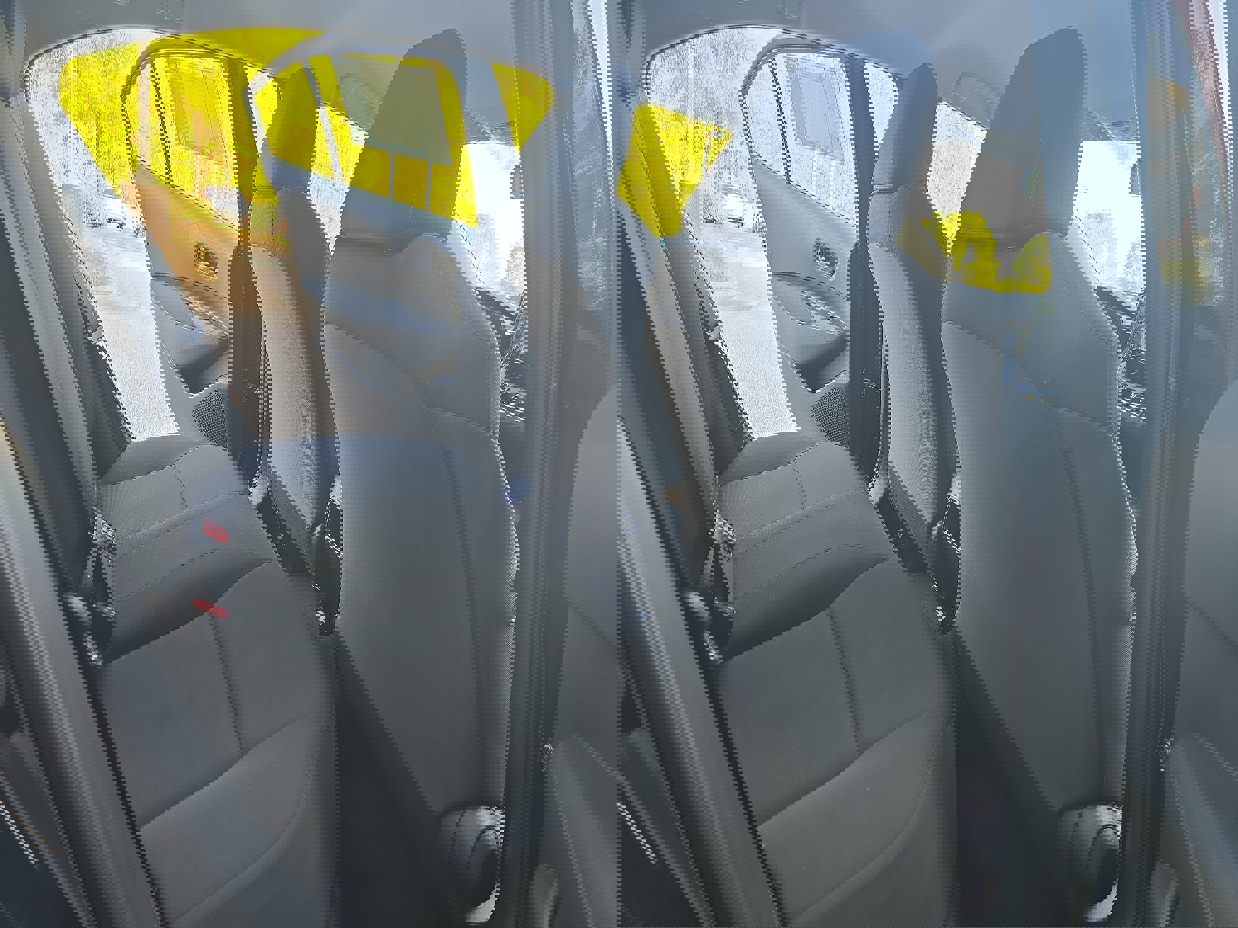 Used 2022 Toyota Corolla LE image 11