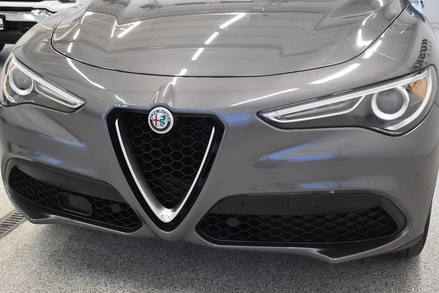 Used 2018 Alfa Romeo Stelvio Ti AWD/4WD image 14