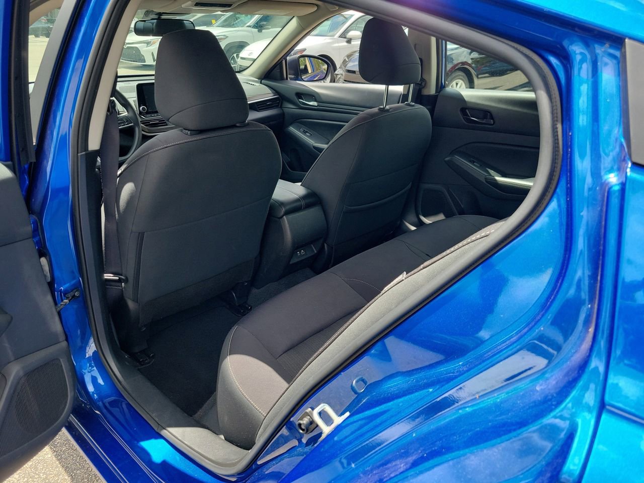 Used 2025 Nissan Altima 2.5 SV image 8