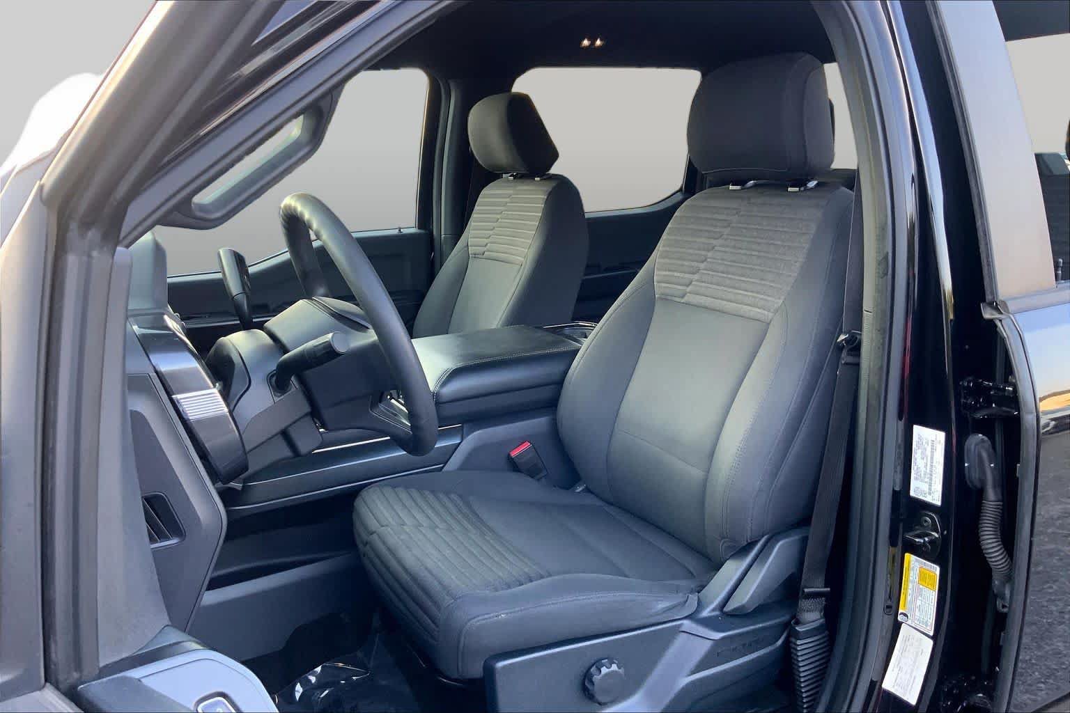 Used 2021 Ford F150 XL w/ Equipment Group 101A High AWD/4WD image 8
