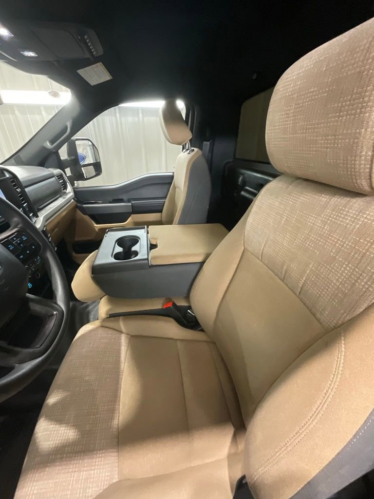 Used 2023 Ford F350 XLT w/ FX4 Off-Road Package image 11