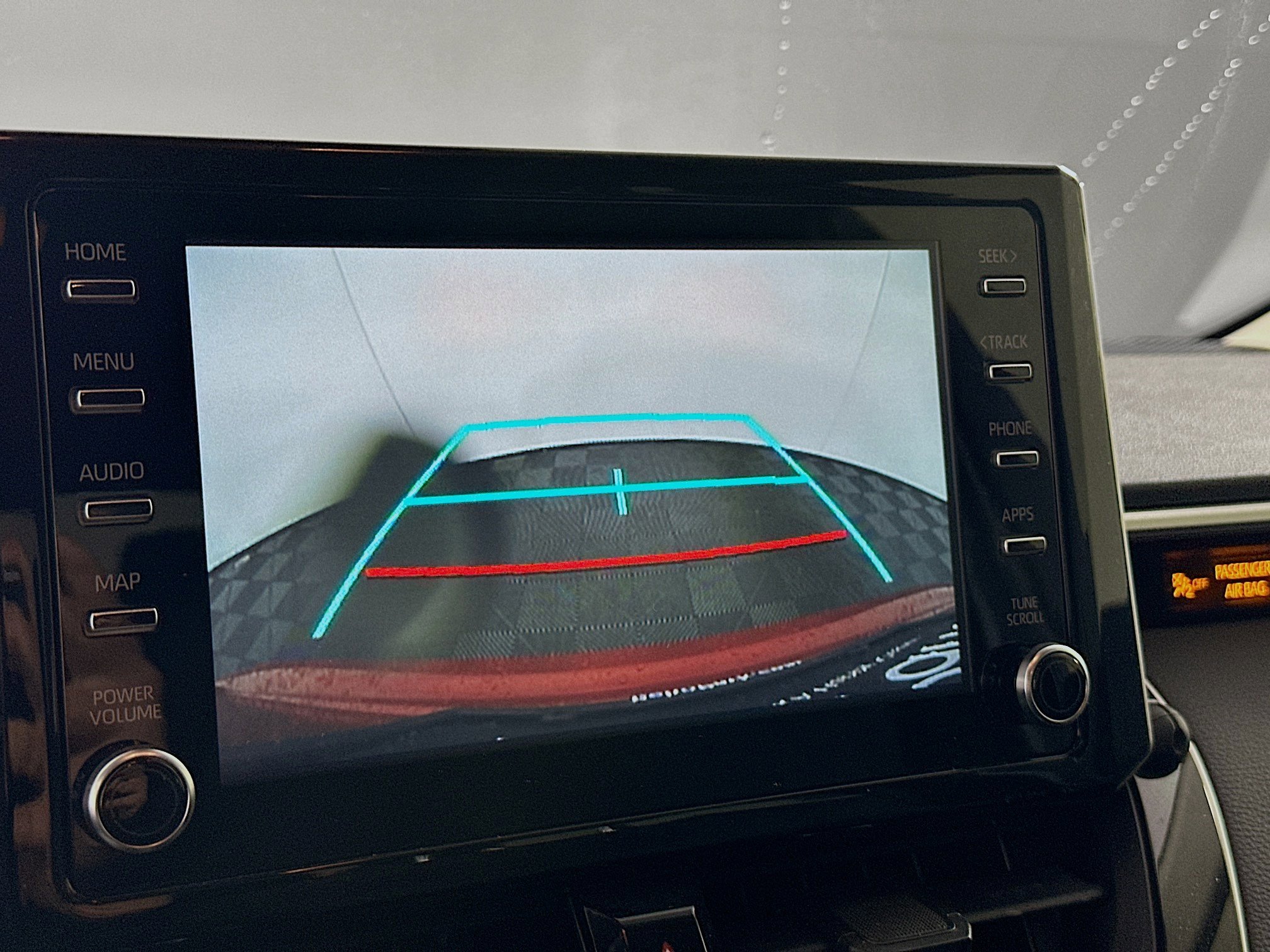 Used 2020 Toyota Corolla LE image 22