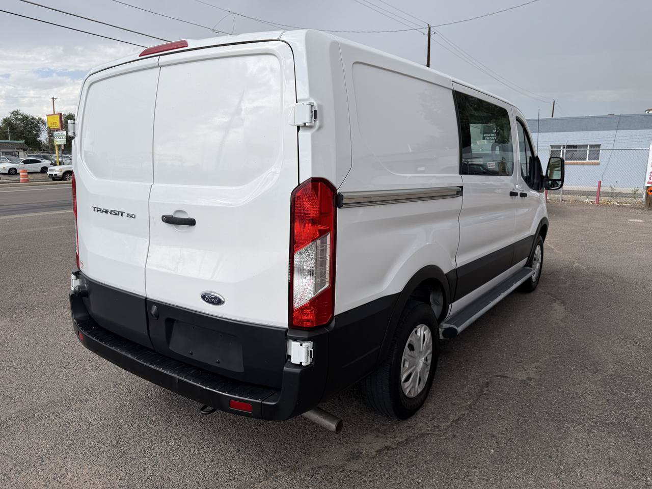 Used 2022 Ford Transit 250 Low Roof w/ Exterior Upgrade Package RWD image 9