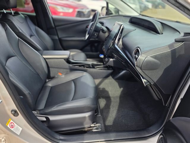 Used 2019 Toyota Prius Prime Advanced image 10