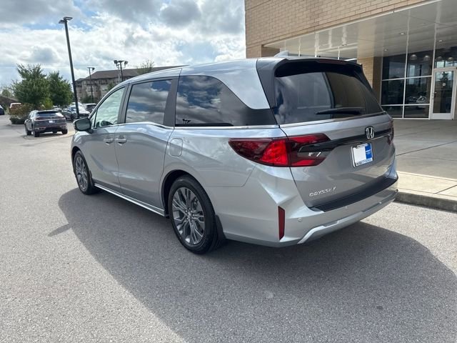 New 2026 Honda Odyssey Touring image 2