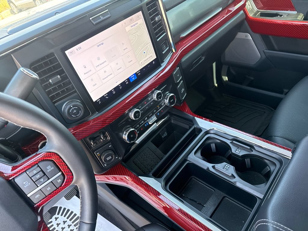 Used 2025 Ford F250 Lariat w/ Lariat Ultimate Package AWD/4WD image 18
