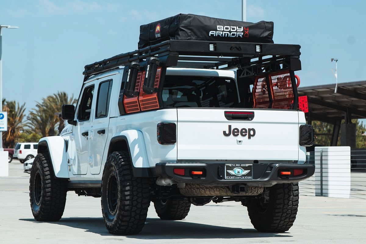 Used 2023 Jeep Gladiator Mojave w/ Cold Weather Group AWD/4WD image 3