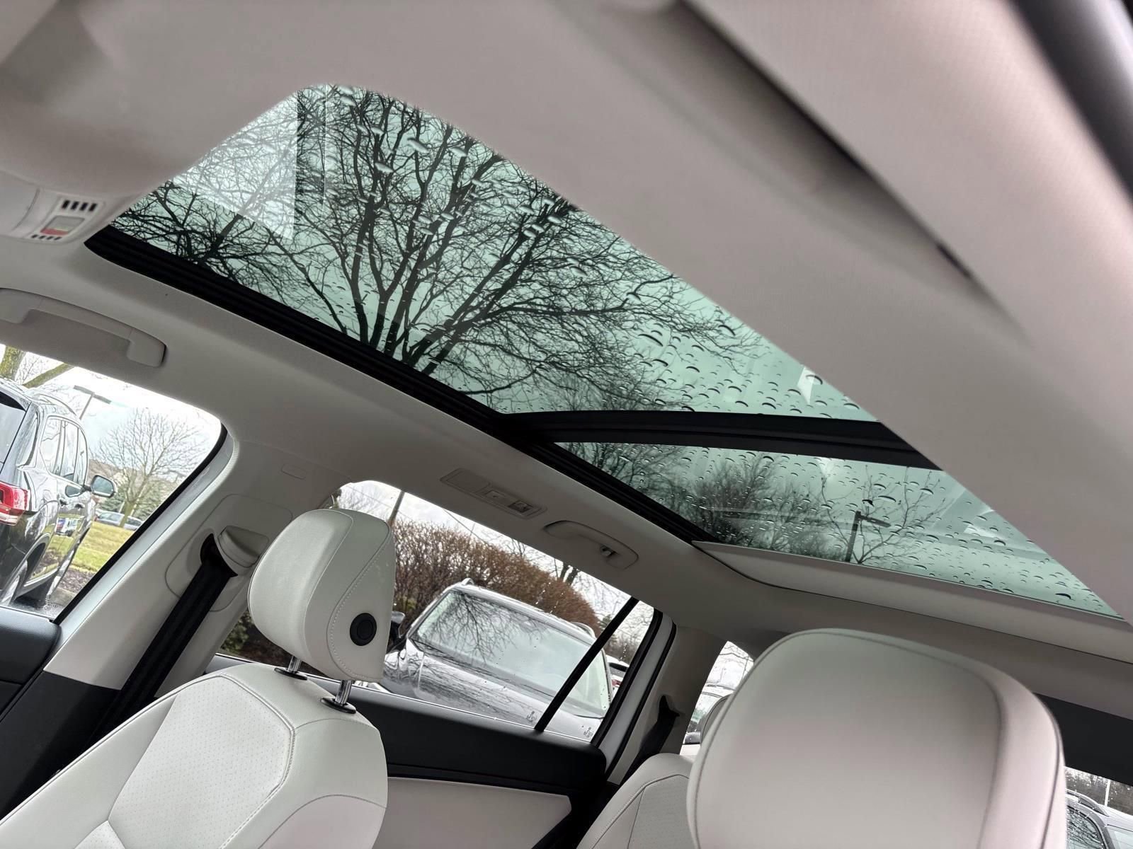 Used 2021 Volkswagen Tiguan SEL image 26