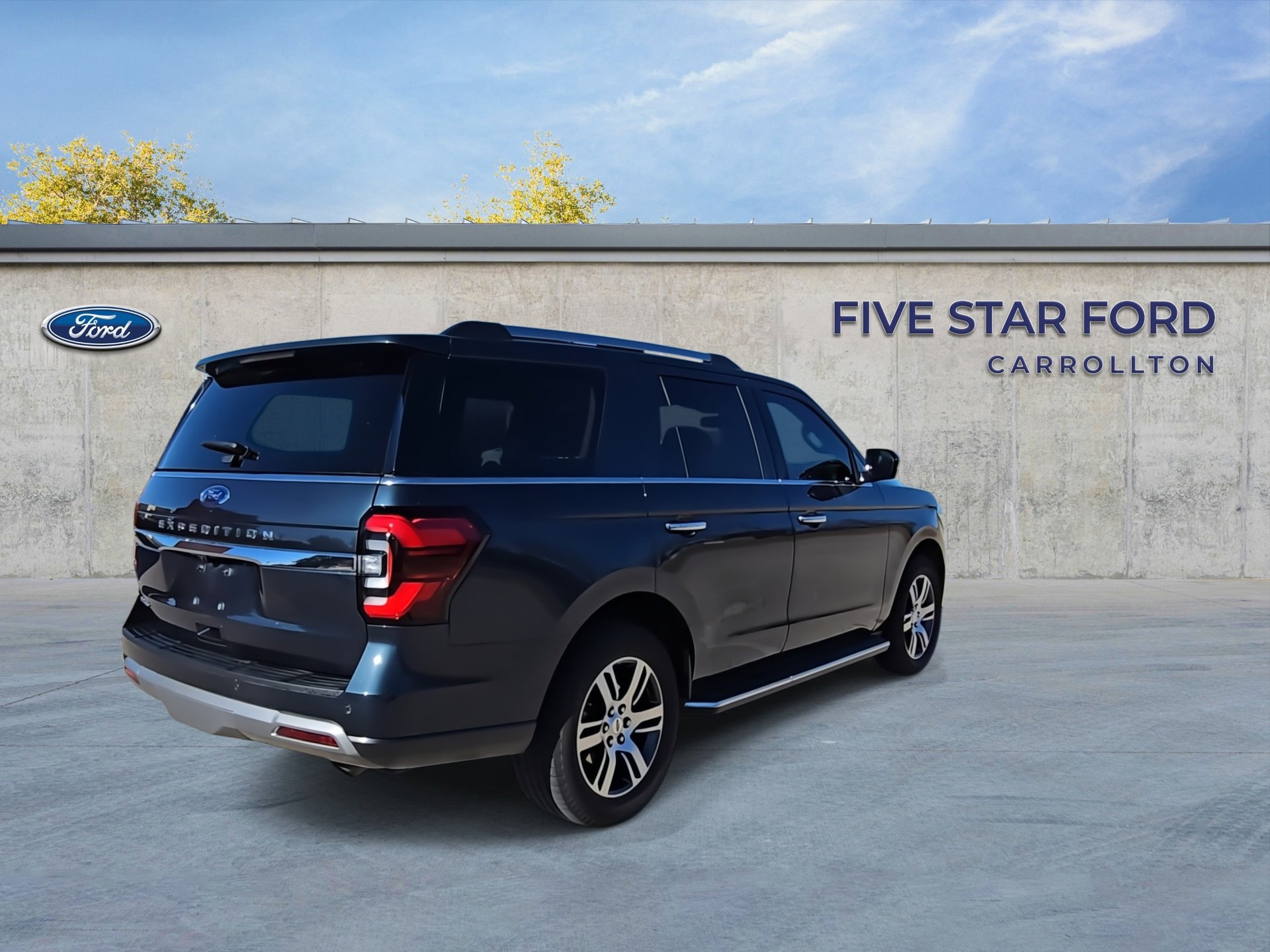 Used 2022 Ford Expedition Limited image 9