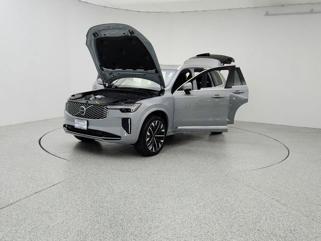 New 2026 Volvo XC90 B6 Plus w/ Protection Package Premier image 9