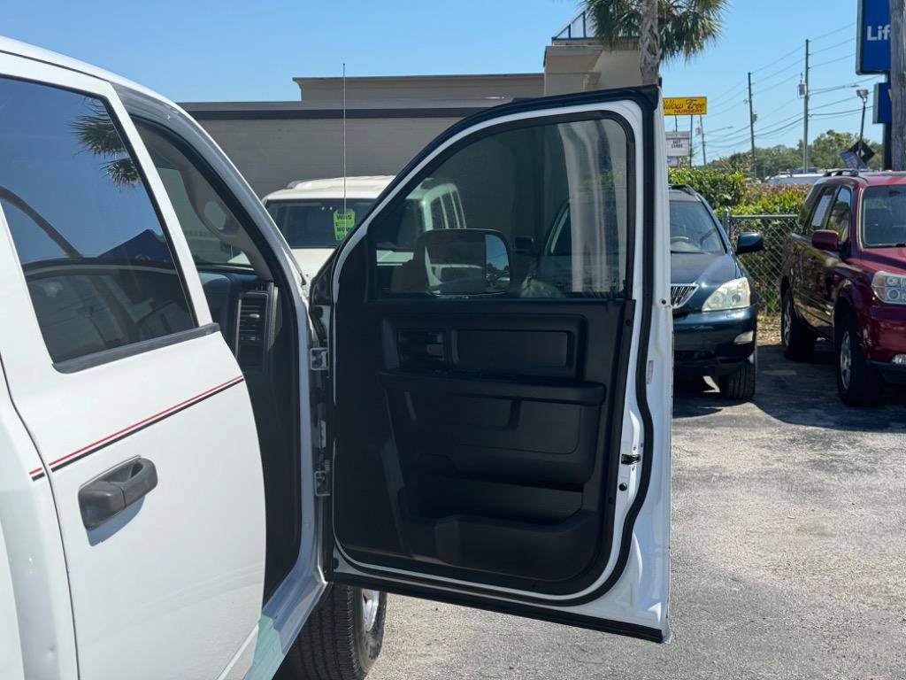 Used 2016 RAM 2500 Tradesman w/ Chrome Appearance Group image 14