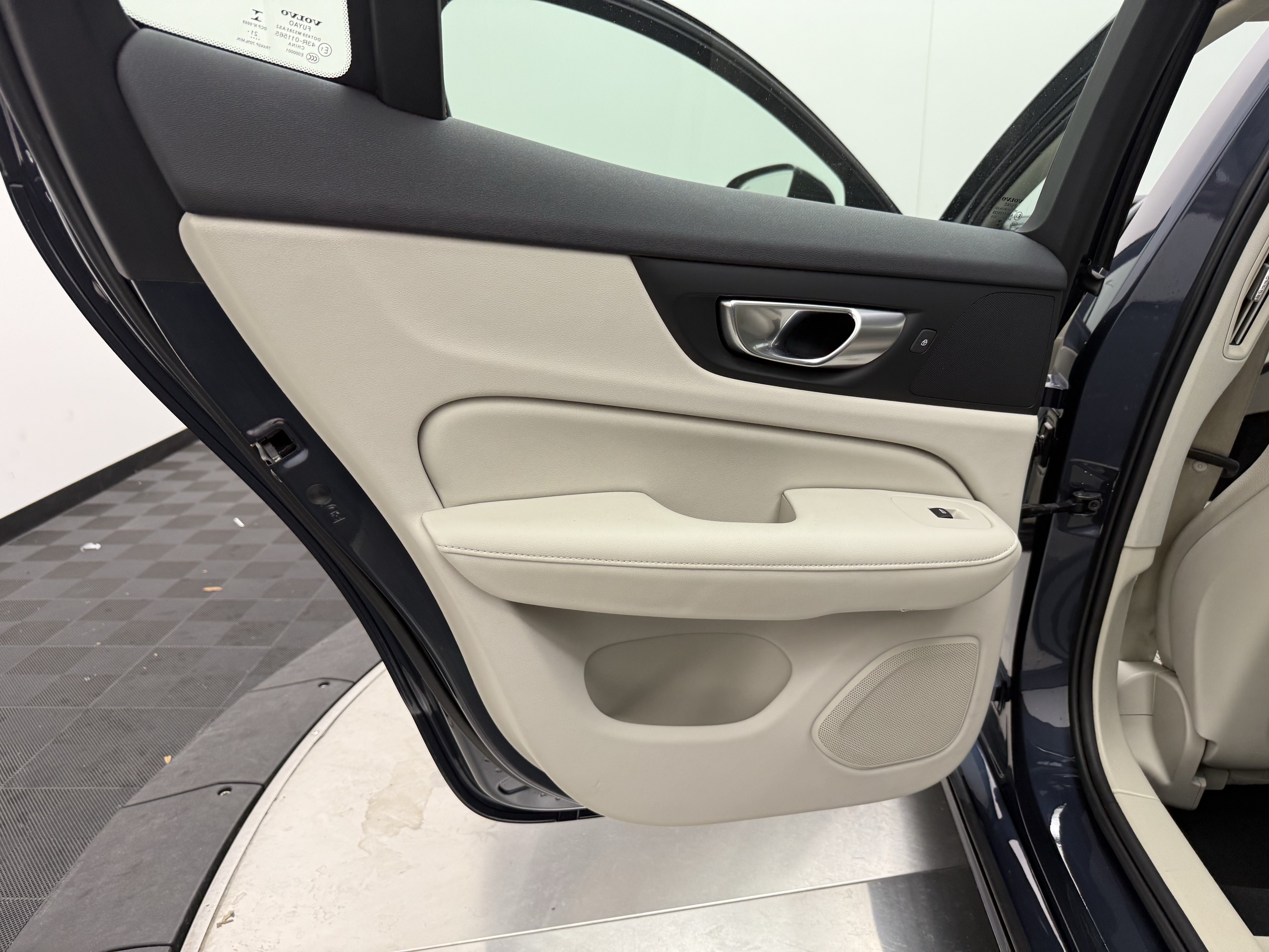 Certified 2024 Volvo S60 B5 Plus FWD image 24