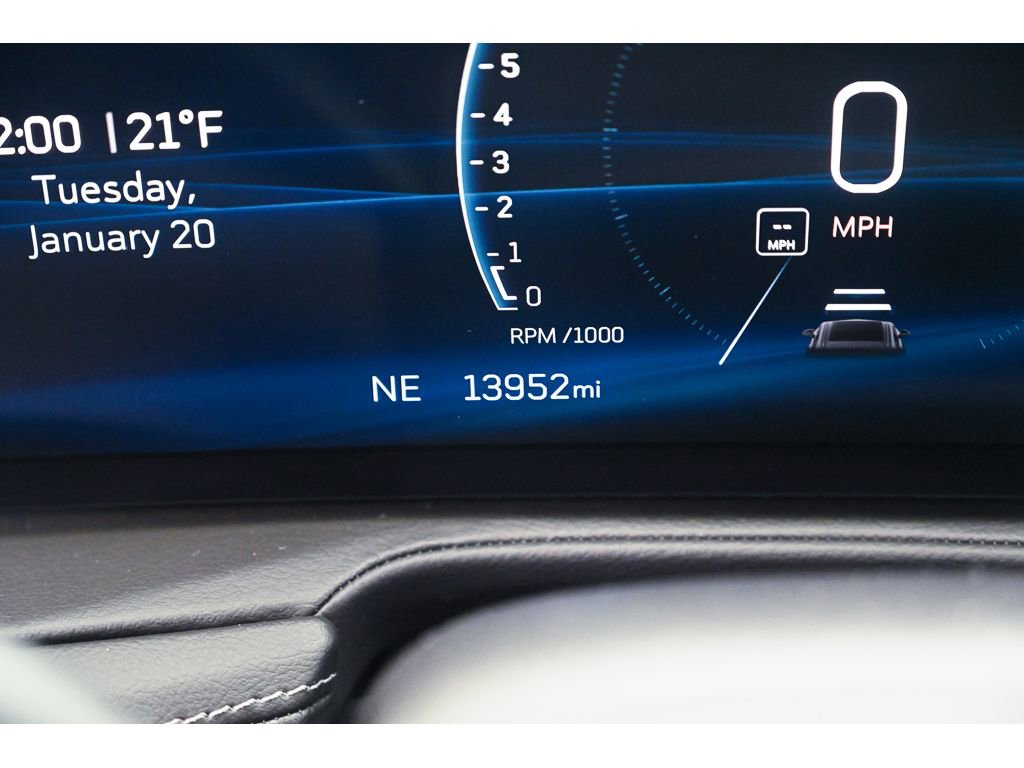 Used 2024 Cadillac XT4 Premium Luxury image 38