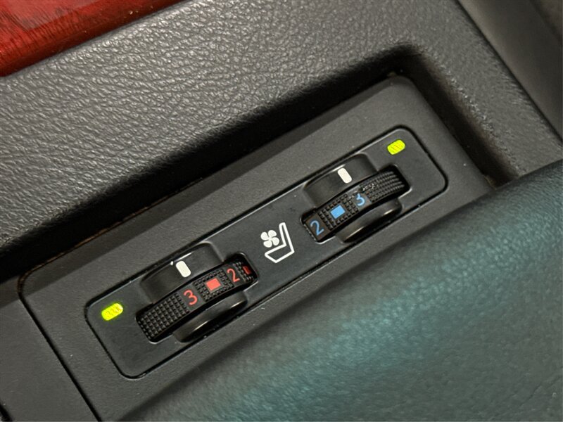 Used 2012 Lexus RX 450h FWD w/ Premium Pkg image 25