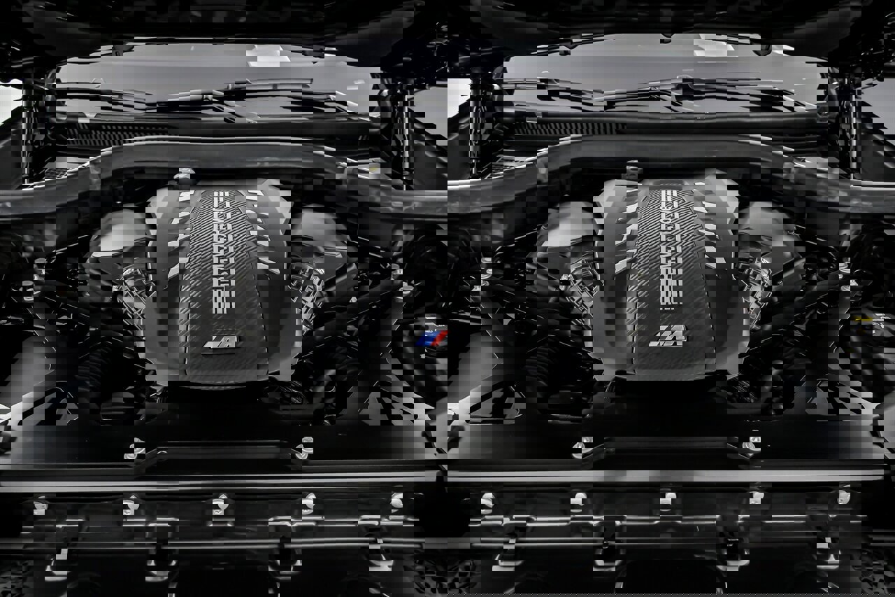 Used 2020 BMW X5 M Competition w/ Executive Package image 17