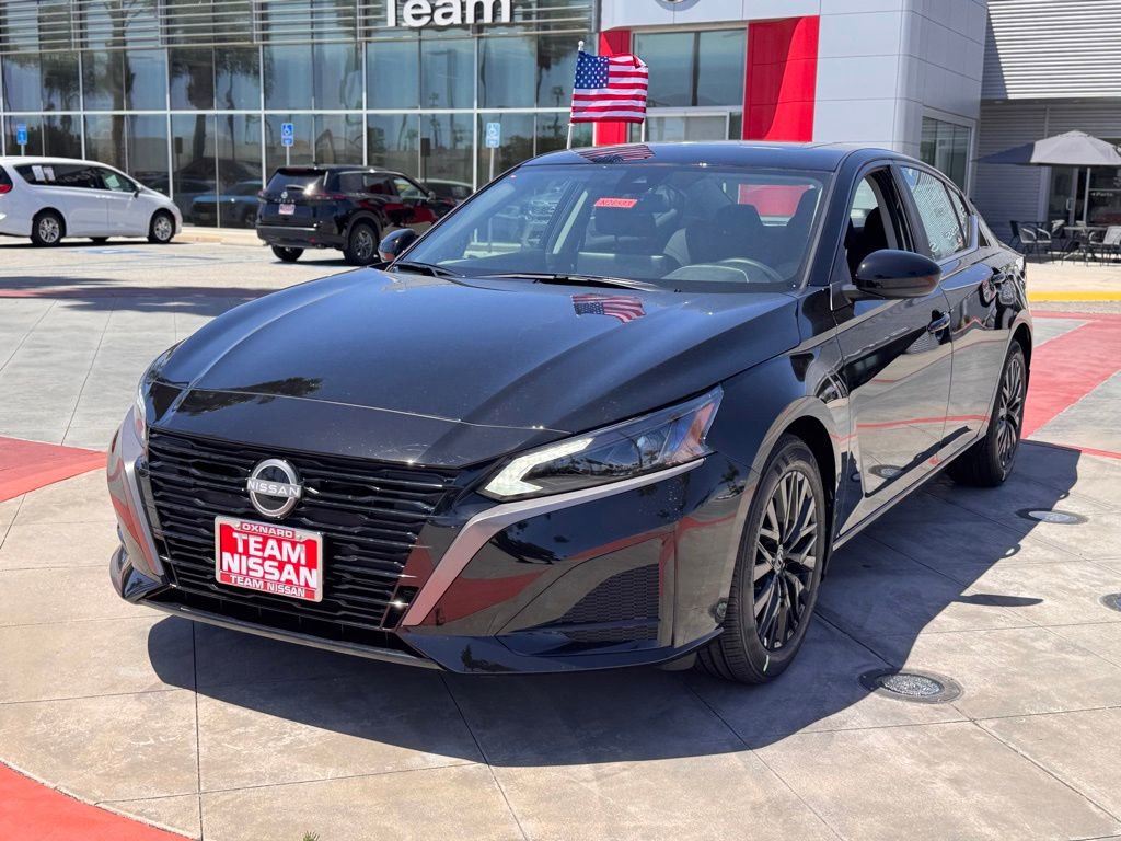 New 2026 Nissan Altima 2.5 SV FWD image 4