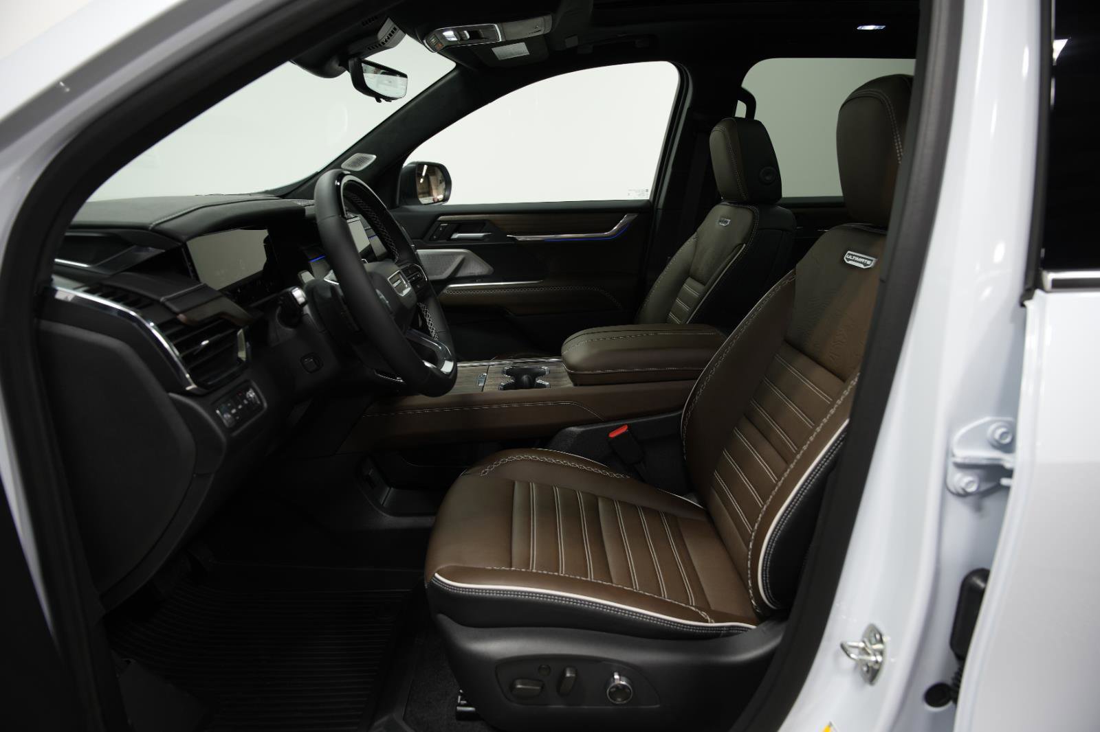 New 2026 GMC Acadia Denali Ultimate w/ LPO, Floor Liner Package image 31