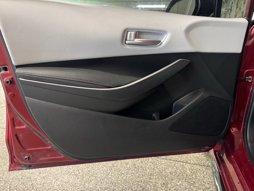 Used 2023 Toyota Corolla SE image 16