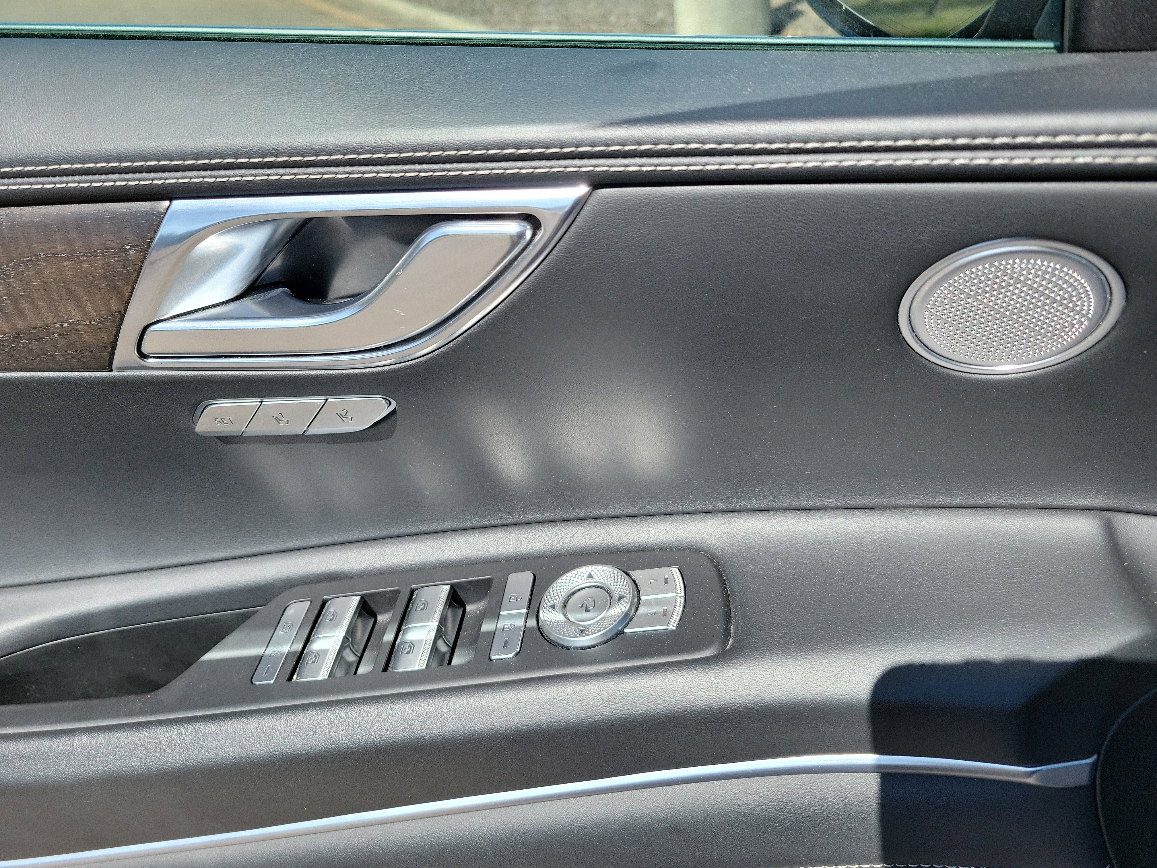 Used 2024 Genesis GV80 2.5T image 18