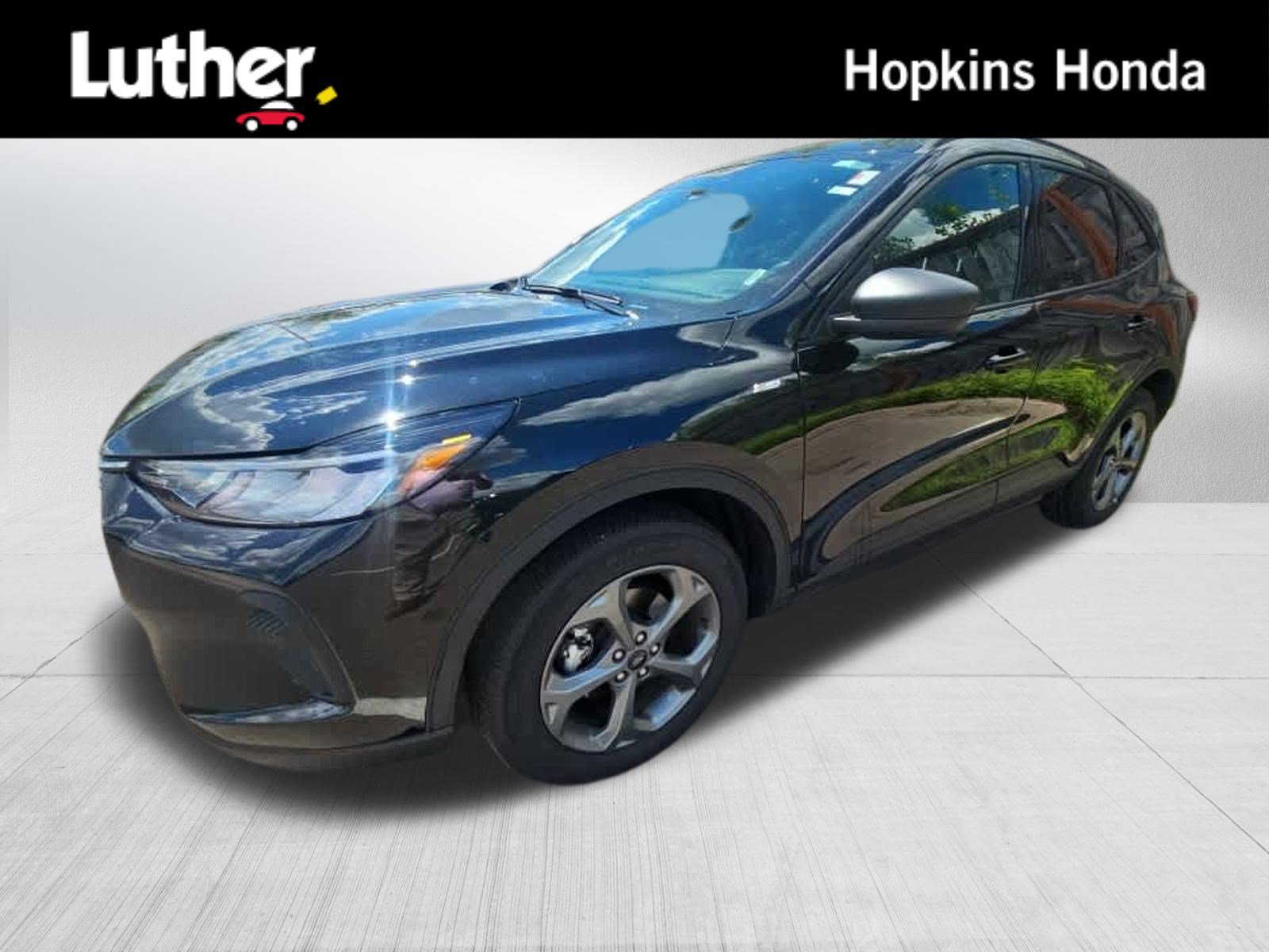 Used 2025 Ford Escape ST-Line AWD/4WD image 1