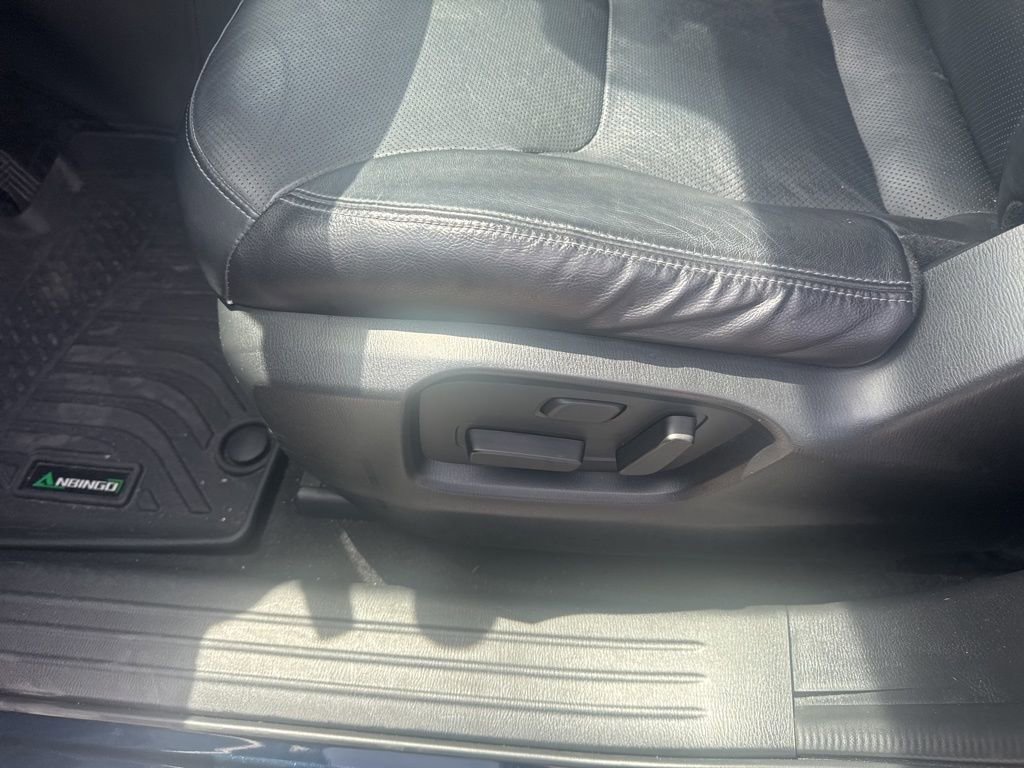 Used 2019 MAZDA CX-9 Touring w/ Touring Premium Package image 16