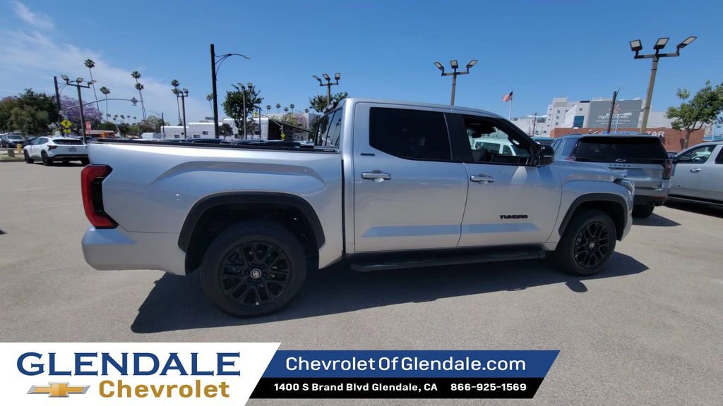 Used 2025 Toyota Tundra Limited AWD/4WD image 8