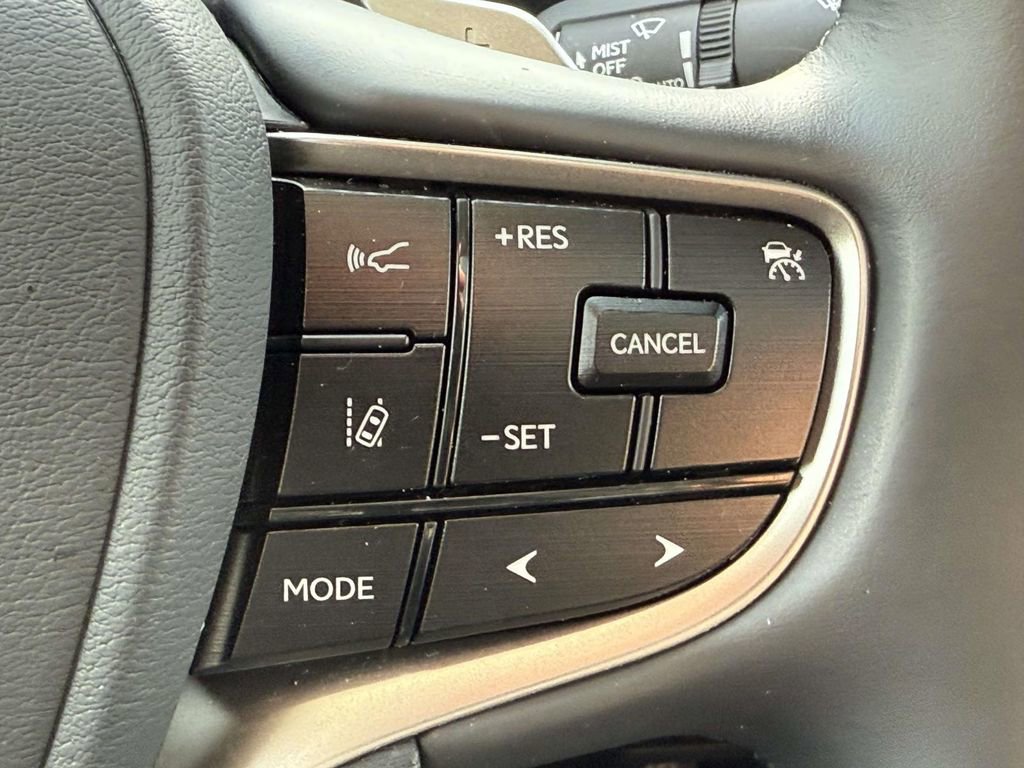 Used 2025 Lexus ES 350 w/ Premium Package image 21